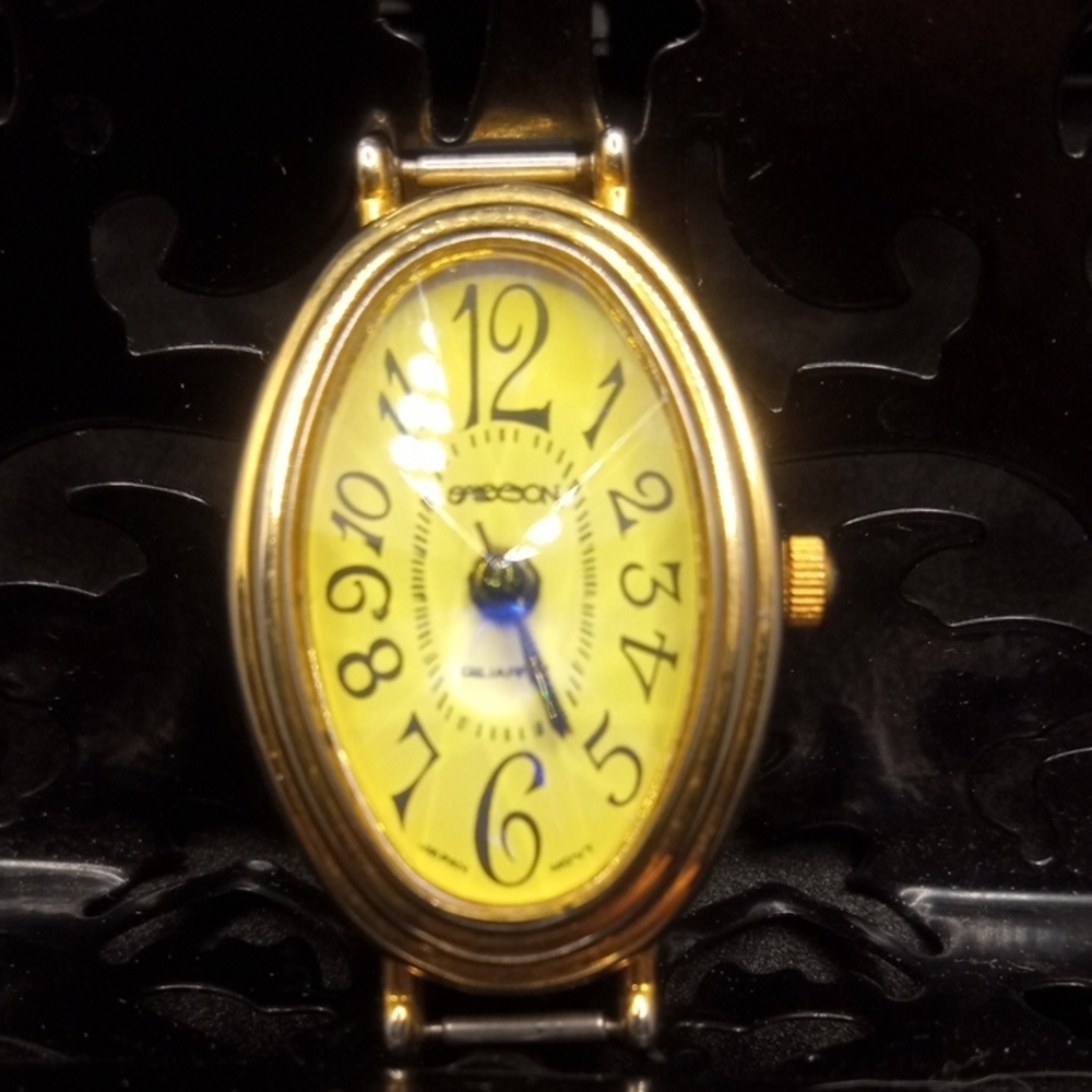 Gold Sasson Quartz Watch with Artistic Yellow Dial Not Tested